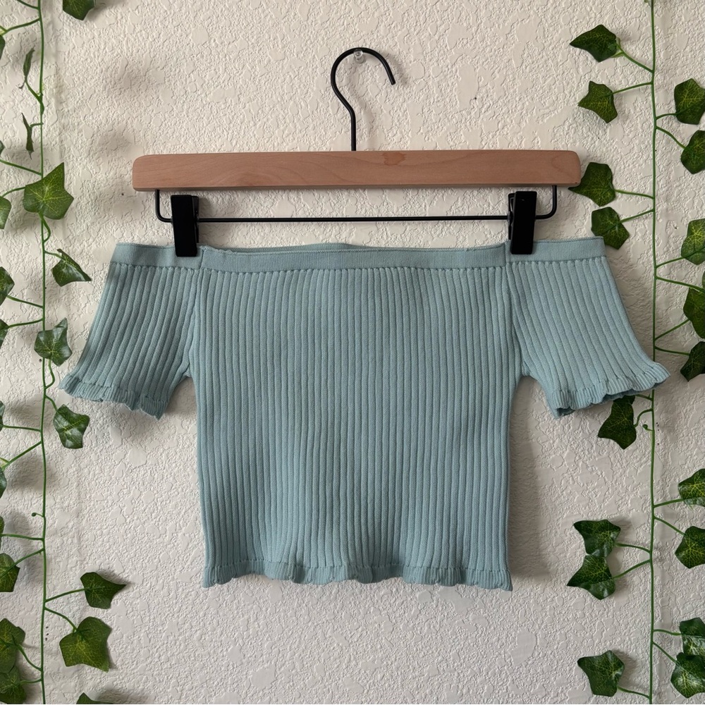 Forever 21 Women's/Juniors Blue Off Shoulder Short Sleeve Ribbed Crop Top Size S